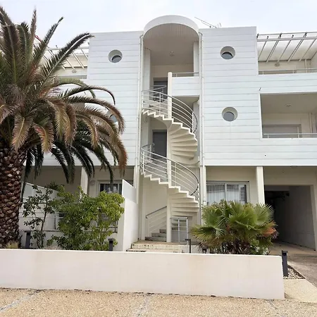 4 Personnes - Parking Inclus - Fr-1-738-54 Apartment Royan